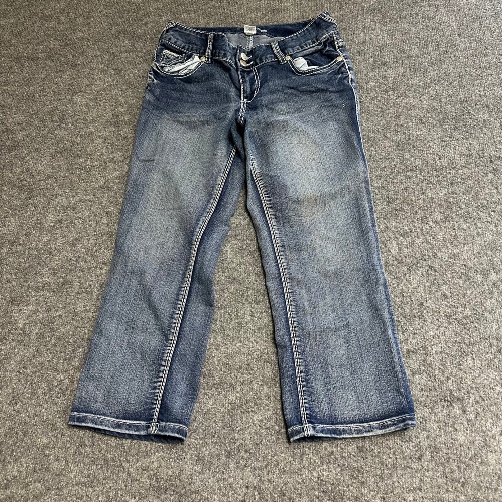 Maurices Capri Jeans Womens Size 5/6 Blue Slim Fit Embroidered Pockets Stretch